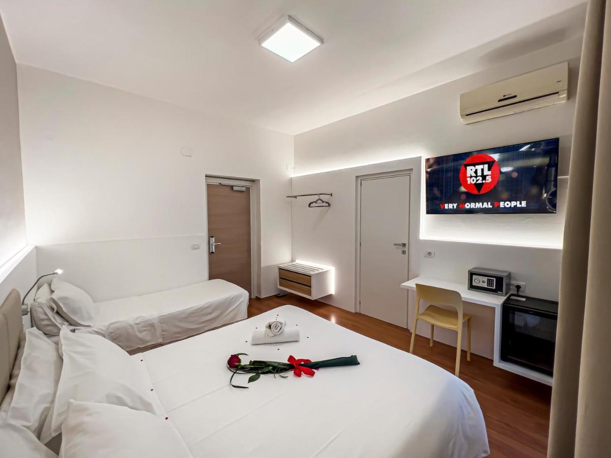 Hotel Gran Sasso & Spa Терамо Екстериор снимка