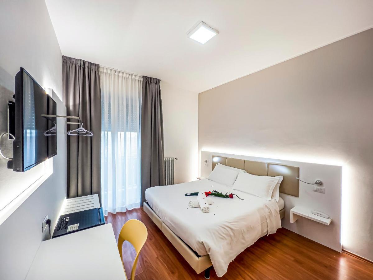Hotel Gran Sasso & Spa Терамо Екстериор снимка