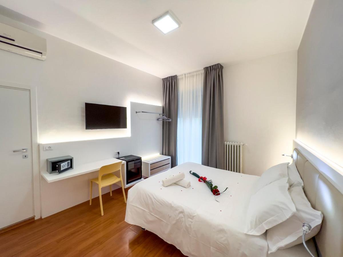Hotel Gran Sasso & Spa Терамо Екстериор снимка