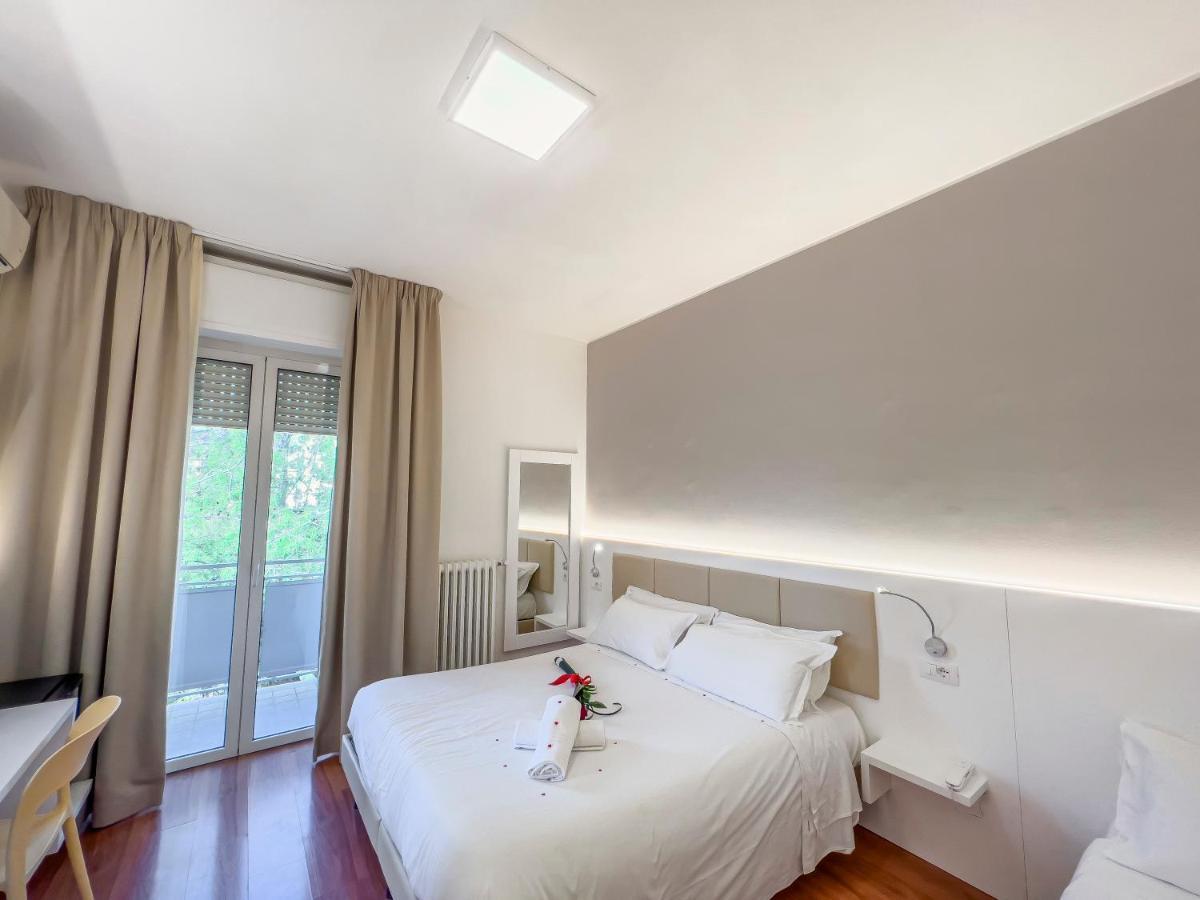 Hotel Gran Sasso & Spa Терамо Екстериор снимка