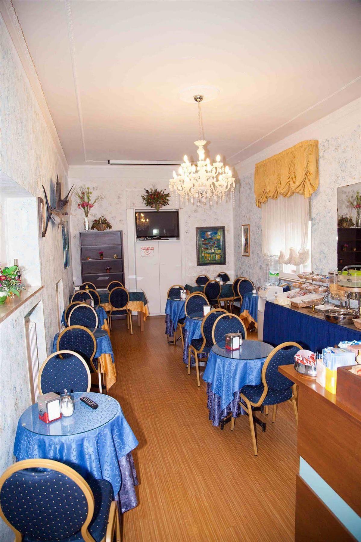 Hotel Gran Sasso & Spa Терамо Екстериор снимка
